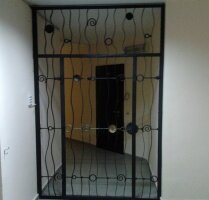 Решетчатая дверь