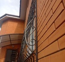 Входная группа козырек и решетки
