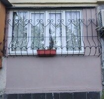 Решетка на балкон первого етажа 