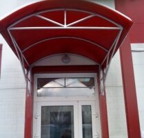 Сварной козырек над входом