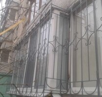 Решетки на балконах